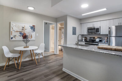 Image of kitchen design at Herndon apartment